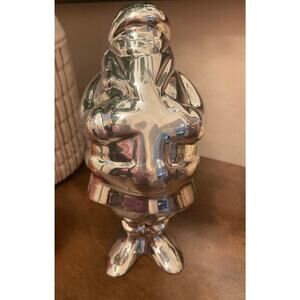 Nambe’ Santa Claus by Alvaro Uribe 2013